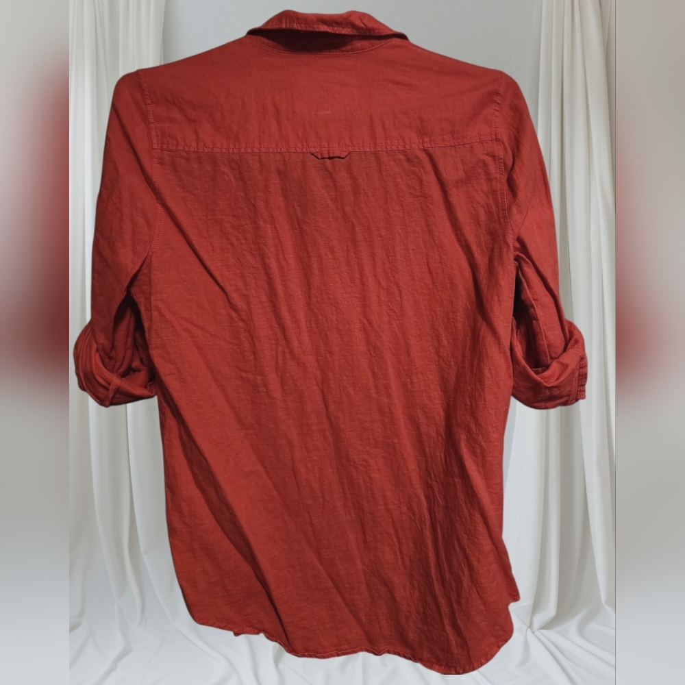 Express Coral Button-Up Shirt - Picture 3 of 3